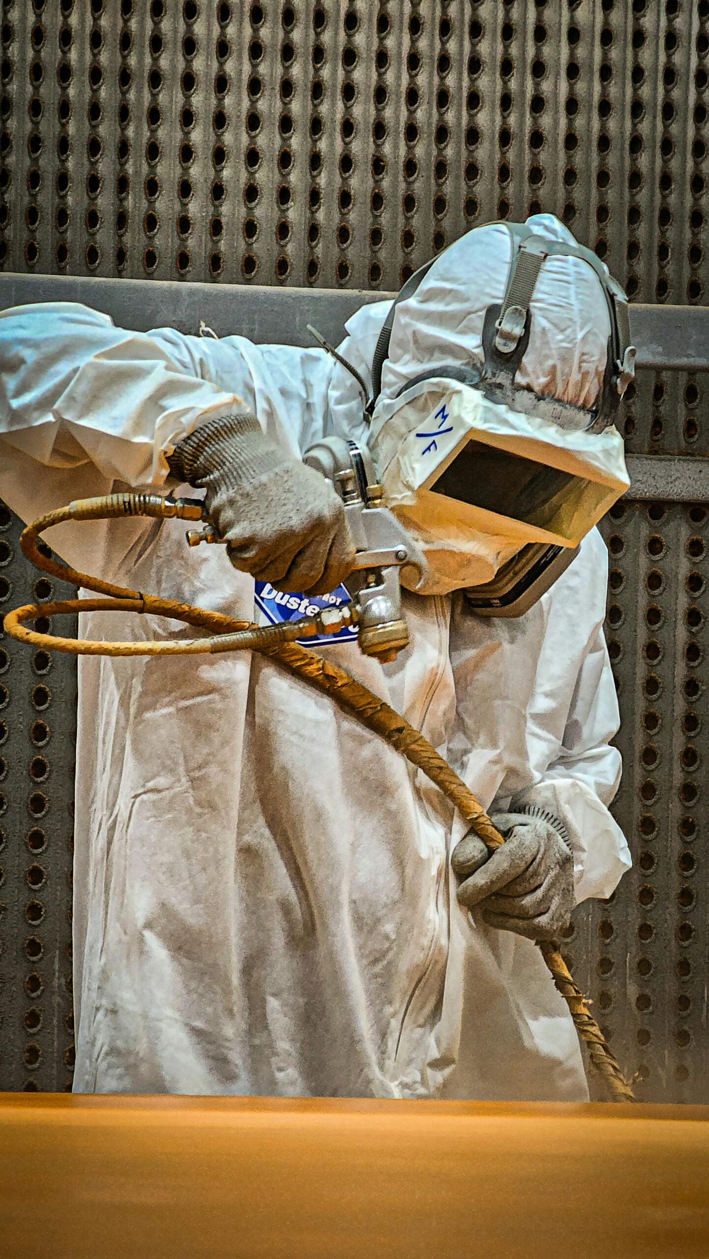 How Sandblasting and Coatings Prevent Costly Equipment Failures in Louisiana Facilities pexels felipe silva 1458994757 28628031