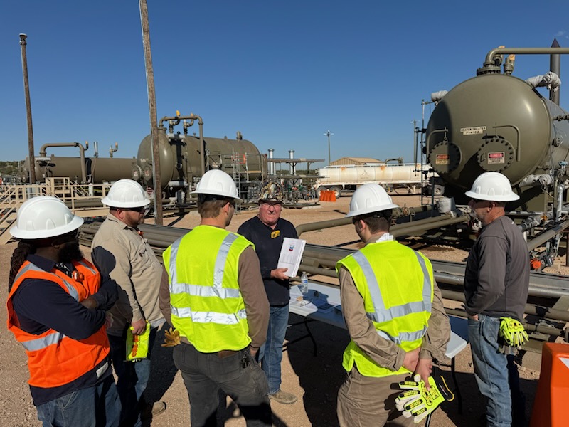 mee80ec2eed25ad43239a37b21b4a2a6e7